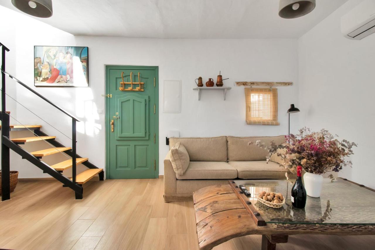Chic Andalusian Oasis - A Serene And Charming Ojen