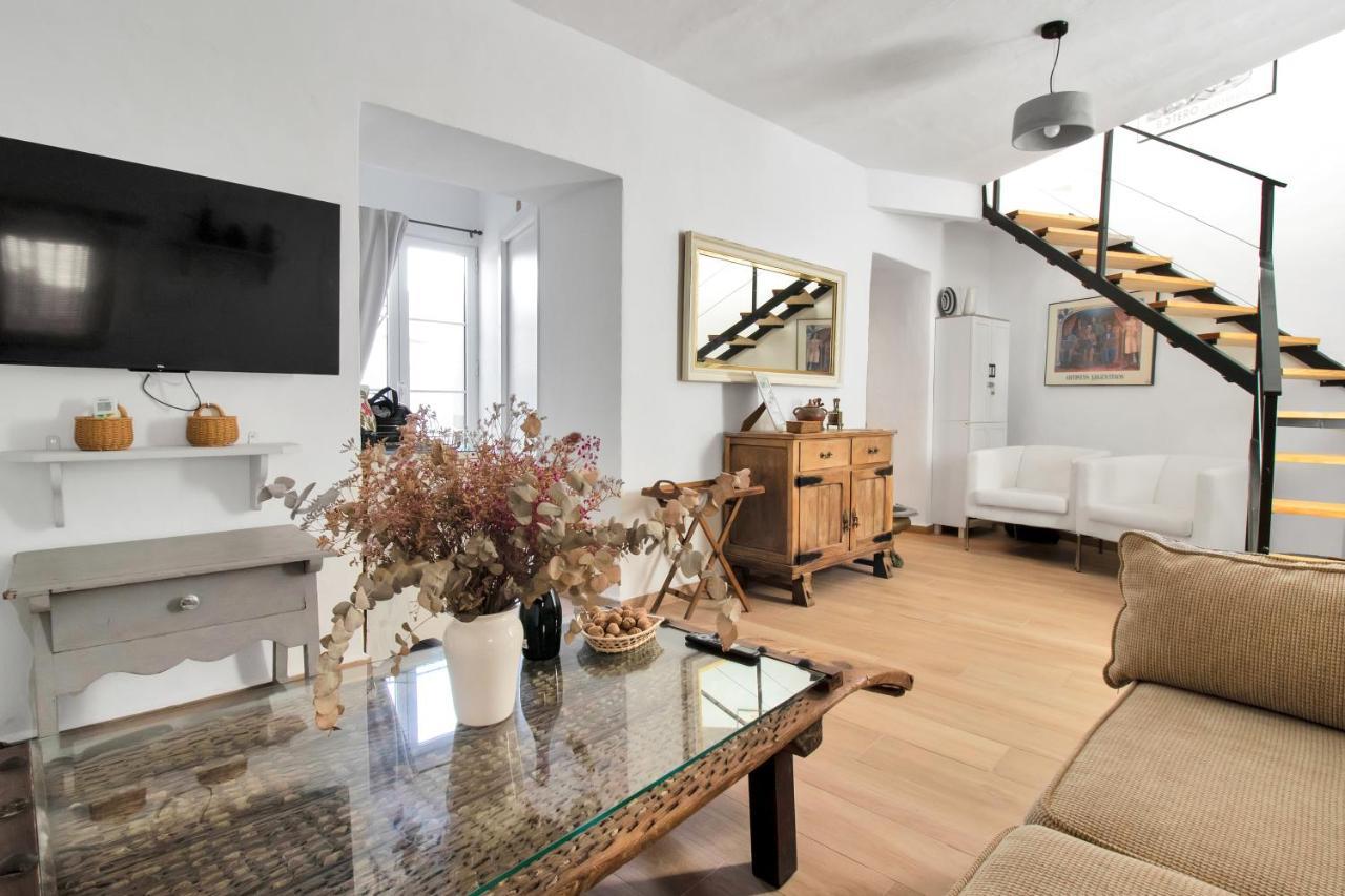 Chic Andalusian Oasis - A Serene And Charming Holiday home Ojen